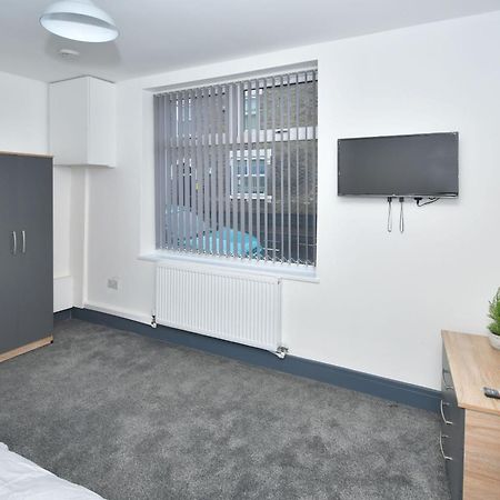 Townhouse @ 24 Brunswick Place Stoke Etruria エクステリア 写真